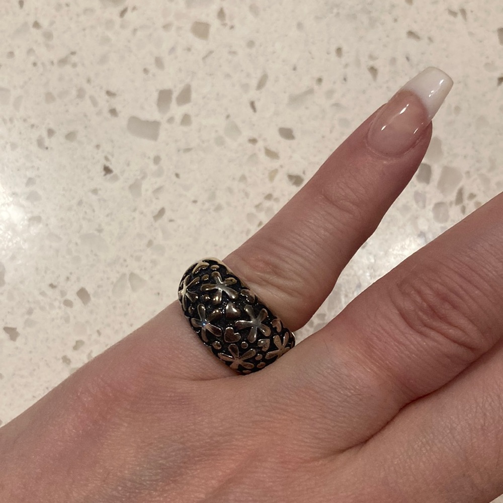 Floral ring